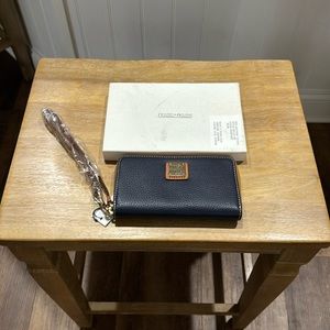 Dooney & Bourke